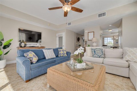 Townhouse in Ruskin, Florida 3 bedrooms, 170.38 sq.m. № 1724650 - photo 8