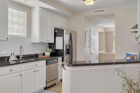 Townhouse in Ruskin, Florida 3 bedrooms, 170.38 sq.m. № 1724650 - photo 24