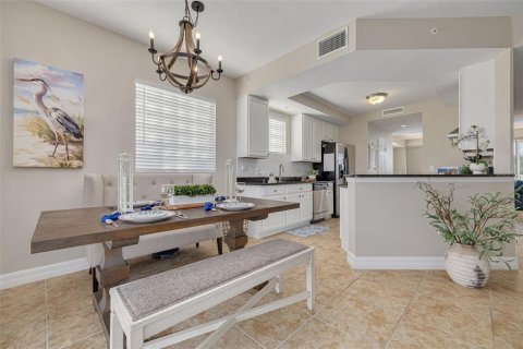 Townhouse in Ruskin, Florida 3 bedrooms, 170.38 sq.m. № 1724650 - photo 21