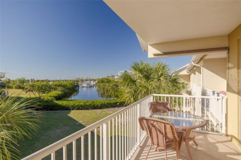 Townhouse in Ruskin, Florida 3 bedrooms, 170.38 sq.m. № 1724650 - photo 27