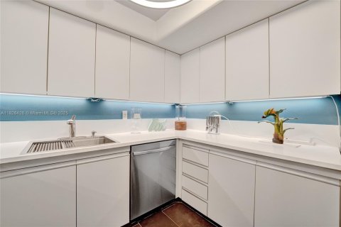 Купить кондоминиум в Холливуд, Флорида 5 комнат, 80.27м2, № 1794542 - фото 24
