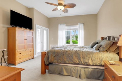 House in Cape Coral, Florida 4 bedrooms, 212.56 sq.m. № 1806875 - photo 12