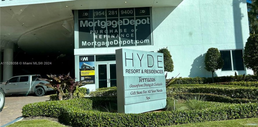 Bureau à Hollywood, Floride № 998321