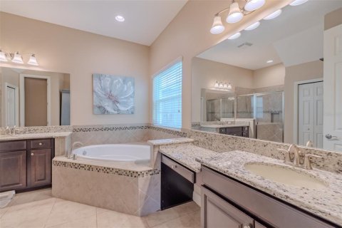 Casa en venta en Fish Hawk, Florida, 4 dormitorios, 296.54 m2 № 2201912 - foto 25