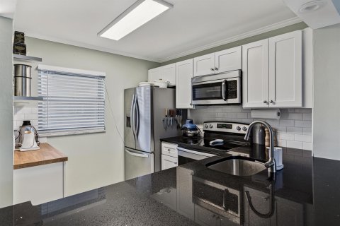 Condo in Davie, Florida, 1 bedroom № 2260091 - photo 11
