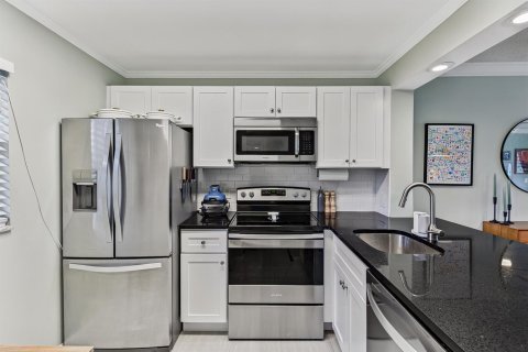 Condo in Davie, Florida, 1 bedroom № 2260091 - photo 8