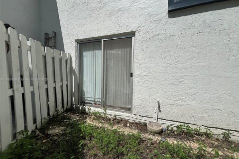 Copropriété à vendre à Miami, Floride: 2 chambres, 88.07 m2 № 1944297 - photo 22