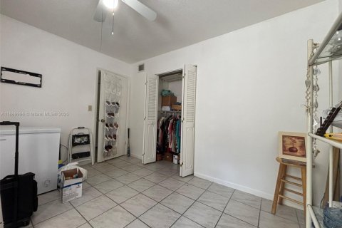Copropriété à vendre à Miami, Floride: 2 chambres, 88.07 m2 № 1944297 - photo 8