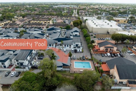 Copropriété à vendre à Miami, Floride: 2 chambres, 88.07 m2 № 1944297 - photo 3