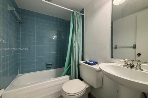 Copropriété à vendre à Miami, Floride: 2 chambres, 88.07 m2 № 1944297 - photo 9