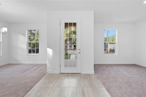 Casa en alquiler en Saint Petersburg, Florida, 3 dormitorios, 202.34 m2 № 2105409 - foto 5