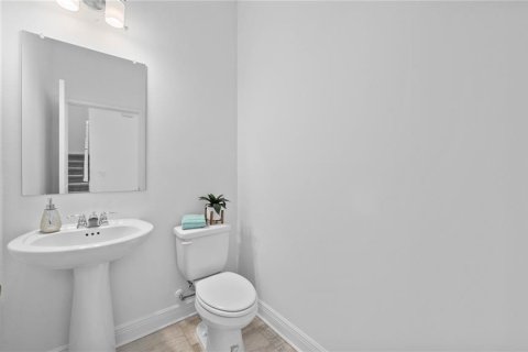 Casa en alquiler en Saint Petersburg, Florida, 3 dormitorios, 202.34 m2 № 2105409 - foto 6
