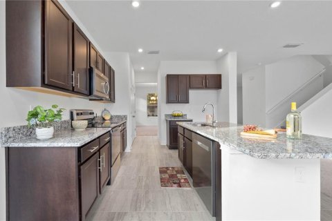 Casa en alquiler en Saint Petersburg, Florida, 3 dormitorios, 202.34 m2 № 2105409 - foto 14