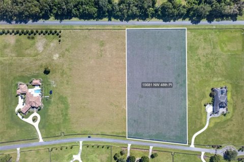 Terreno en venta en Alachua, Florida № 2142233 - foto 12