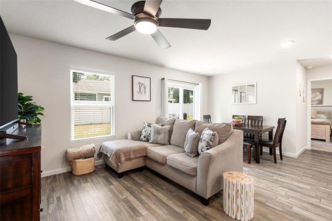 Casa en venta en High Springs, Florida, 4 dormitorios, 129.69 m2 № 1919783 - foto 8