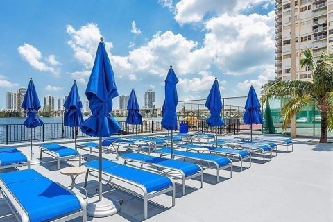 Copropriété à vendre à Aventura, Floride: 2 chambres, 114.46 m2 № 1928067 - photo 5