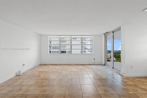 Copropriété à vendre à Aventura, Floride: 2 chambres, 114.46 m2 № 1928067 - photo 10