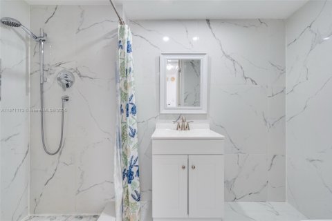 Copropriété à vendre à Aventura, Floride: 2 chambres, 114.46 m2 № 1928067 - photo 25