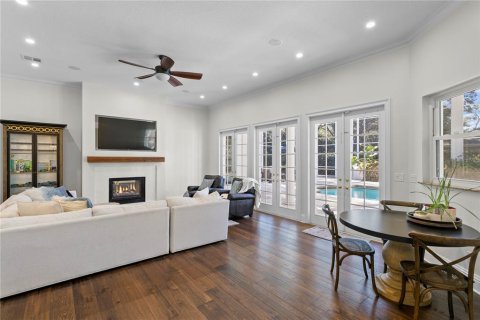 Villa ou maison à vendre à Tampa, Floride: 4 chambres, 445.19 m2 № 2200153 - photo 16