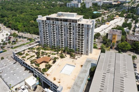 Propiedad comercial en venta en North Miami, Florida № 1960243 - foto 8