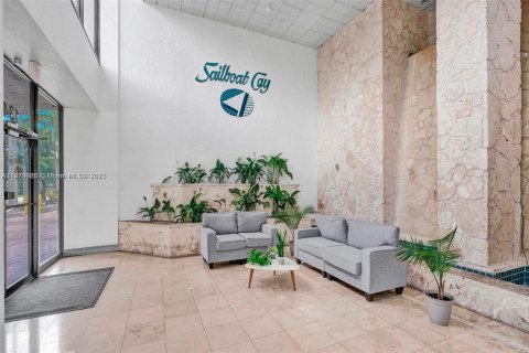 Propiedad comercial en venta en North Miami, Florida № 1960243 - foto 10