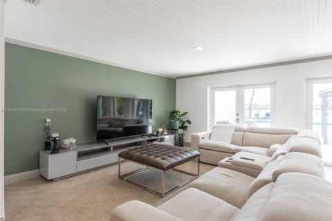 Villa ou maison à louer à Miami Beach, Floride: 4 chambres, 299.98 m2 № 1763091 - photo 20
