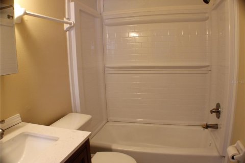 Appartement à louer à Tampa, Floride: 2 chambres, 74.32 m2 № 2399150 - photo 13