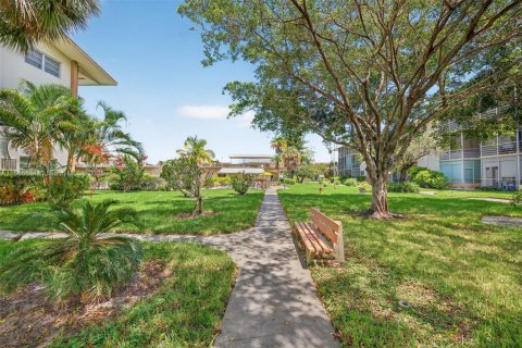 Condominio en venta en Miami, Florida, 1 dormitorio, 63.92 m2 № 2012693 - foto 24