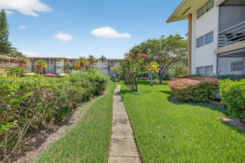 Condominio en venta en Miami, Florida, 1 dormitorio, 63.92 m2 № 2012693 - foto 29