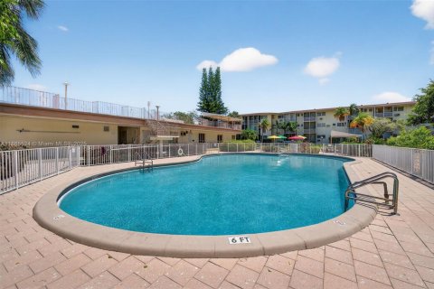 Condominio en venta en Miami, Florida, 1 dormitorio, 63.92 m2 № 2012693 - foto 26