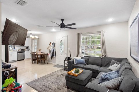 Villa ou maison à louer à Tampa, Floride: 3 chambres, 128.11 m2 № 2102312 - photo 8