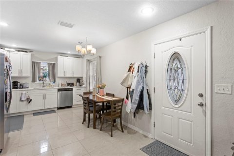 Villa ou maison à louer à Tampa, Floride: 3 chambres, 128.11 m2 № 2102312 - photo 3