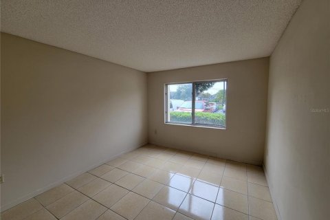 Condo in Orlando, Florida, 2 bedrooms  № 1838409 - photo 17