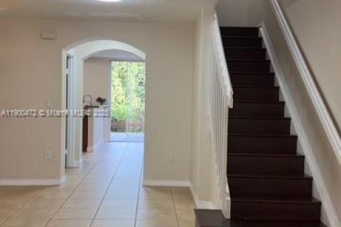 Touwnhouse à louer à Pembroke Pines, Floride: 2 chambres, 128.11 m2 № 1965035 - photo 5