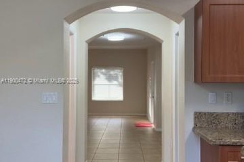 Touwnhouse à louer à Pembroke Pines, Floride: 2 chambres, 128.11 m2 № 1965035 - photo 8
