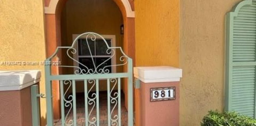 Touwnhouse à Pembroke Pines, Floride 2 chambres, 128.11 m2 № 1965035