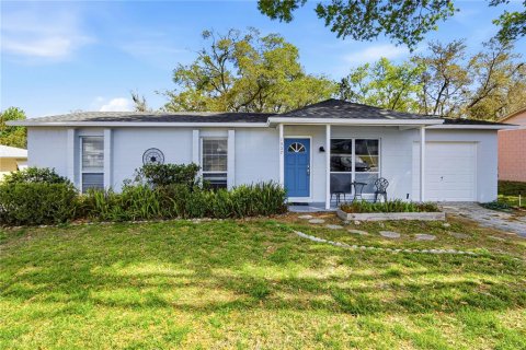 House in Ocoee, Florida 3 bedrooms, 92.9 sq.m. № 2116147