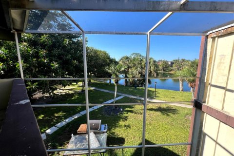 Copropriété à louer à Royal Palm Beach, Floride: 2 chambres, 100.33 m2 № 1223275 - photo 1
