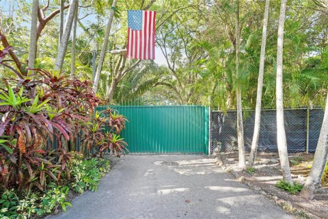 Villa ou maison à vendre à Homestead, Floride: 5 chambres, 327.67 m2 № 2171937 - photo 7