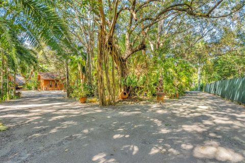 Villa ou maison à vendre à Homestead, Floride: 5 chambres, 327.67 m2 № 2171937 - photo 10