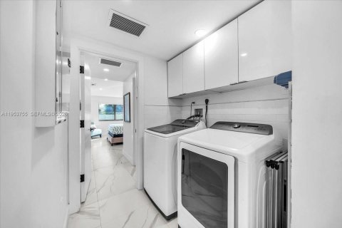 Купить виллу или дом в Холливуд, Флорида 4 спальни, 154.87м2, № 2008183 - фото 20