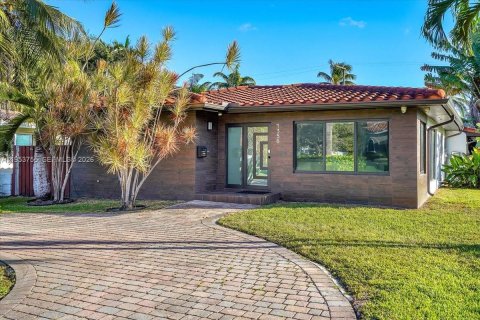 Купить виллу или дом в Холливуд, Флорида 4 спальни, 154.87м2, № 2008183 - фото 11