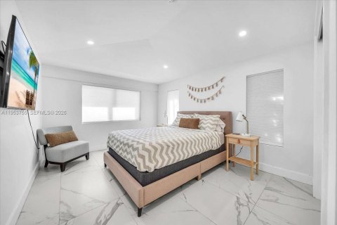 Купить виллу или дом в Холливуд, Флорида 4 спальни, 154.87м2, № 2008183 - фото 14