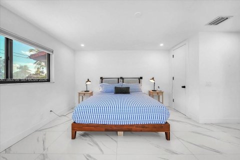 Купить виллу или дом в Холливуд, Флорида 4 спальни, 154.87м2, № 2008183 - фото 17