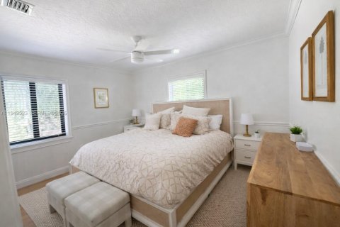 Снять в аренду виллу или дом в Майами, Флорида 3 спальни, 142.51м2, № 2005192 - фото 10