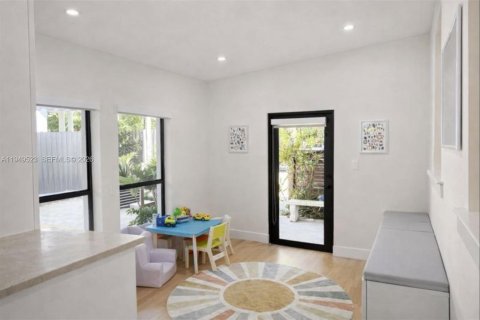 Снять в аренду виллу или дом в Майами, Флорида 3 спальни, 142.51м2, № 2005192 - фото 17