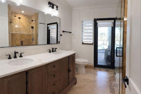 Снять в аренду виллу или дом в Майами, Флорида 3 спальни, 142.51м2, № 2005192 - фото 15