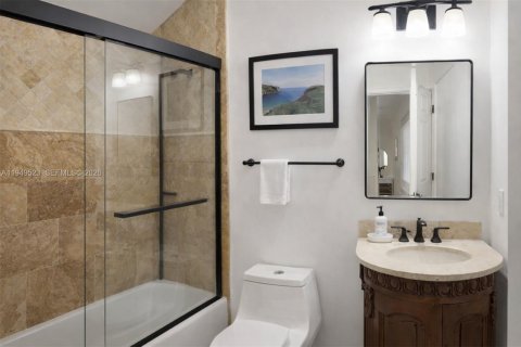 Снять в аренду виллу или дом в Майами, Флорида 3 спальни, 142.51м2, № 2005192 - фото 12