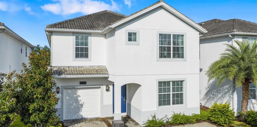 Casa en STOREY LAKE en Kissimmee, Florida 6 dormitorios, 305.74 m2 № 1907402