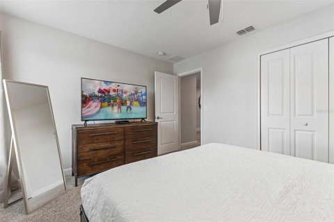 Casa en venta en Kissimmee, Florida, 6 dormitorios, 305.74 m2 № 1907402 - foto 26
